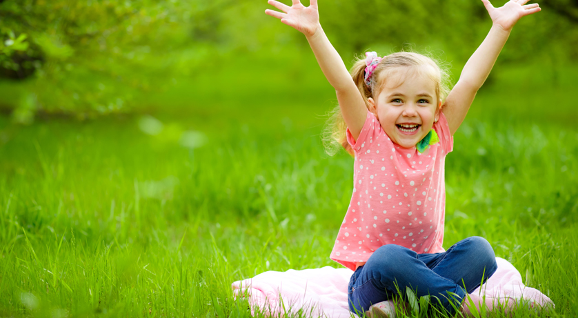 Gần gũi với thiên nhiên giúp trẻ hạnh phúc và khỏe mạnh